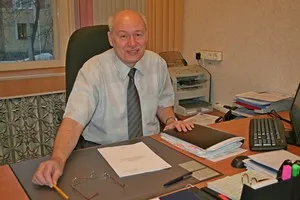 Akár munkáltatói intézkedés (cselekvés) az elbocsátás a nyugdíjas jogos Az elbocsátás a nyugdíjas, ha a munkáltató jogos intézkedések