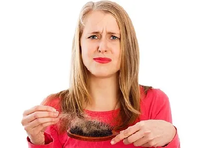 Hajhullás szerszámok, tippeket (hajhullás okoz) Hajhullás szerszámok, tippeket