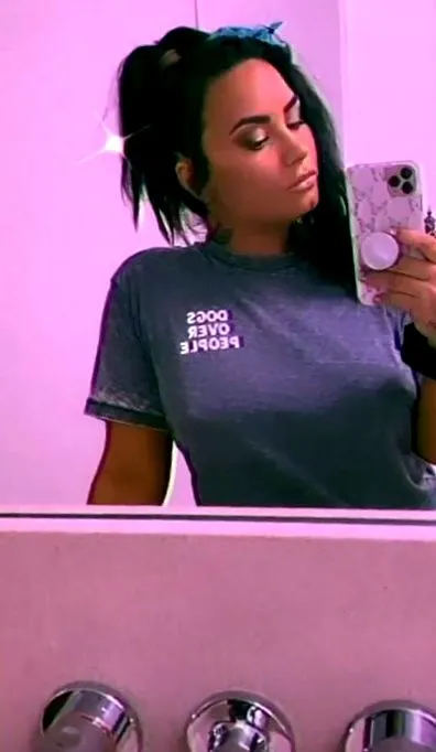 demi