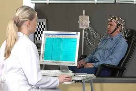 Repedés a nyak okok miközben bekapcsolja a fejét, hogy mit kell csinálni (ok) Repedés a nyak okok miközben bekapcsolja a fejét, mit kell tenni