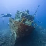 Bermuda-háromszög rejtélyek, találós kérdések, történetek (fotók, videó) (Bermuda Triangle hajó az óceán hullámai oka a motorcsónak) Bermuda-háromszög rejtélyek, találós kérdések, történetek (fotók, videó)