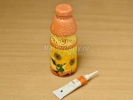 Decoupage palack tojással pattog