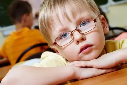 Gyermekek myopia okok, tünetek és a kezelés a betegség (ek) Gyermekek myopia okai, tünetei és kezelése a betegség