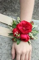 Florists részletesen bazsarózsák esküvő (pionokról) Florists részletesen bazsarózsa esküvői