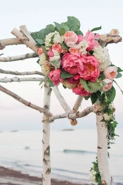 Florists részletesen bazsarózsák esküvő (pionokról) Florists részletesen bazsarózsa esküvői