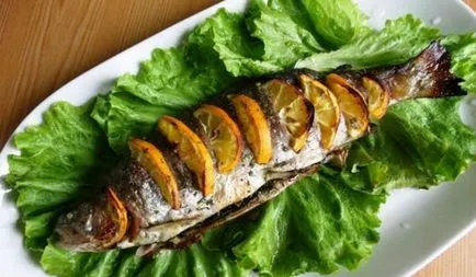 Trout sült a kemencében