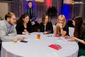 Mi, ha amikor a játék a gyermekek számára, a küldetések Szentpéterváron (szellemi játék a gyermekek számára, hogy amennyiben egyszer) Mi, ha amikor a játék a gyermekek számára, a küldetések Szentpéterváron