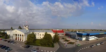 Hogyan lehet eljutni Alushta lehetőségek módjait és a különböző közlekedési