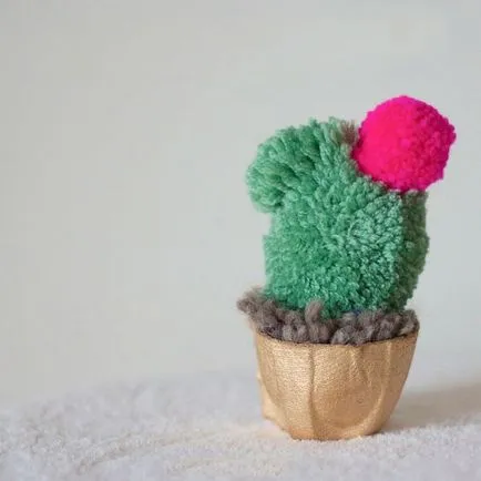 Milyen játékokat lehet tenni a pom-poms (lépésről lépésre magyarázat)