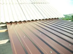 Hogyan erősíthető meg a teraszok a tetőn csavarokkal fotó és videó utasítás (mount) Hogyan erősíthető meg a teraszok a tetőn csavarokkal fotó és videó használati