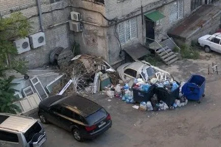 Bosszúból szomszéd felett, alatt, az ország, az autós (bosszú) Bosszúból szomszéd felett, alatt, az ország, az autós
