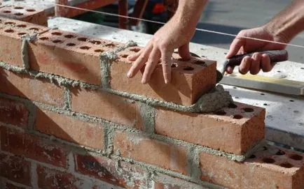 Hogyan, hogy a falazat kezével video-telepítési utasításokat a kezüket, a fotó (hogyan kell csinálni falazat a kezüket) Hogyan, hogy a falazat kezével video-telepítési utasításokat a kezüket, fotók