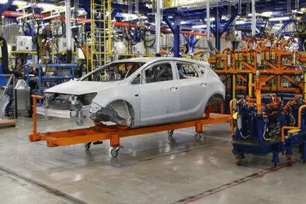 Milyen az összeszerelés, az új Opel Astra túra a gyári gm cikk - autógyártók opel