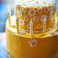 Hogyan készítsünk egy kétszintű torta