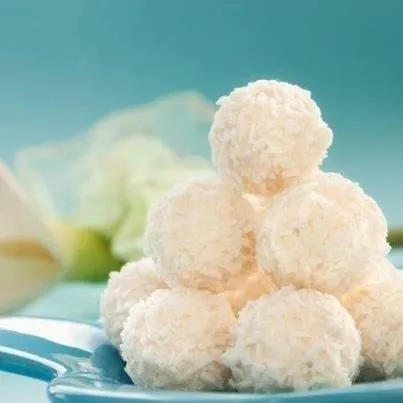 Hogyan készítsünk édességet Raffaello otthon