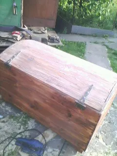 Hogyan készítsünk egy doboz kezét a táblák (akárcsak a mellkas kezével) Hogyan készítsünk egy doboz kezét a táblák