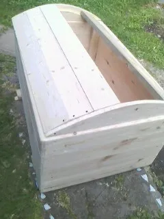 Hogyan készítsünk egy doboz kezét a táblák (trunk) Hogyan készítsünk egy doboz kezét a táblák