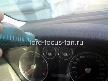 A törlés után a műszer-panel-a-saját-for-Repair-forrasztó-Ford-Focus-2 képek és videó, Ford Focus fan (fül pirossal jelölve fotó) A törlés után a műszer-panel-a-saját-for-Repair-forrasztó-Ford-Focus-2 fotók és videók, ventilátor Ford Focus
