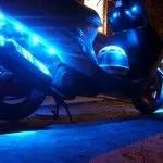 Hogyan kell telepíteni a zenét egy robogó saját kezűleg