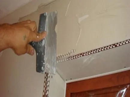 Hogyan, hogy összehangolják a szögek a falak kezüket Videó