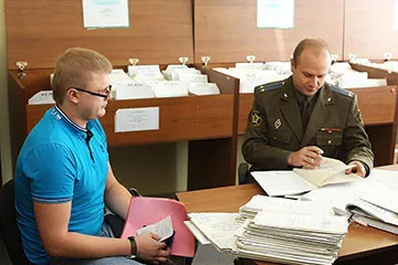 Hogyan lehet visszaállítani a katonai kártyát, ha elvesztette