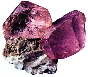 Beryl stone mágikus tulajdonságait jelei az állatöv (b) Beryl stone mágikus tulajdonságait jelei az állatöv