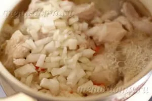 Burgonya, csirke pörkölt a pot-lépésben recept (pan) Burgonya, párolt csirke a pán-lépésre recept