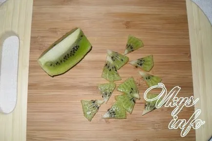 Fagylalt koktél és gyümölcslé a recept egy keverőbe (egy koktél fagylalt kiwi juice) Fagylalt koktél és lé recept egy turmixgépben
