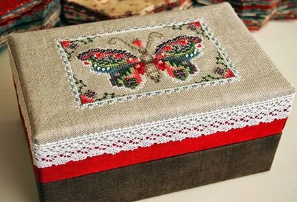 Tárolódoboz kezével a különböző anyagok (dobozok) Tároló doboz kezüket a különböző anyagok