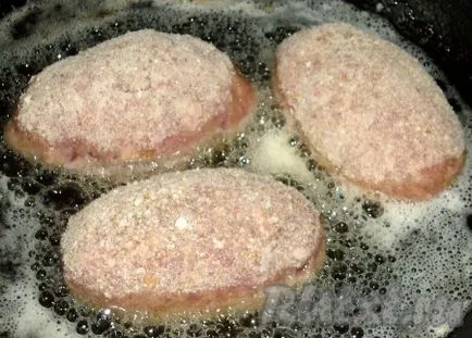 Pogácsákat a darált hús és a sajt - egy recept fotó (darált) Pogácsákat a darált hús és a sajt - a recept egy fotó