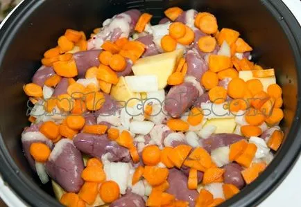 Csirkék szívéből burgonya, párolt multivarka - recept csicseriborsó szív (szív) Csirke szívek burgonyával, párolt multivarka - recept csicseriborsó szív