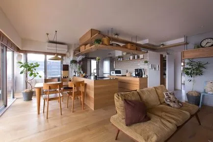 Apartman ház macskák és emberek, a blogger alfa-omega-line május 28, 2017, a pletyka (lapos) Apartman ház macskák és emberek, a blogger alfa-omega-line május 28, 2017, a pletyka
