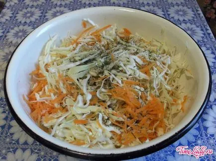 Savanyúkáposzta recept fényképpel (római kömény) Savanyúkáposzta recept egy fotó