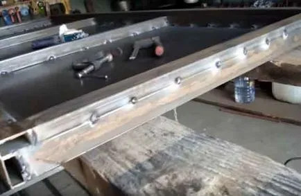 Fém ajtó kezével rajzok, video, termelés (a kezével) Fém ajtó kezével rajzok, video, termelés