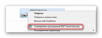 A flash meghajtó helyett egy parancsikont fájlokat (volt) A flash meghajtó helyett egy parancsikont fájlok