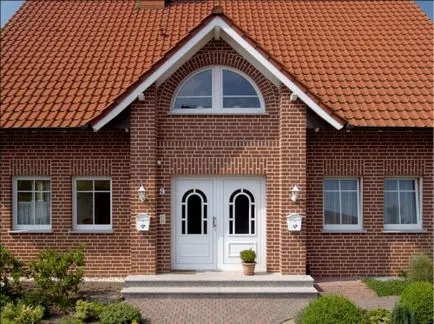 Szembenézni klinker csempe ház, épület portál (home kerámia) Szembenézni klinker csempe ház, épület portál