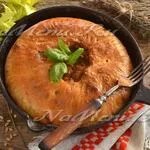 Pie gombával és burgonya a sütőben, egy lépésről lépésre recept fotók (élesztő) Pie gombával és burgonyával a sütőben, a lépésről lépésre recept fotók