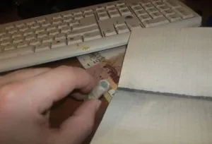 Petárda saját kezűleg