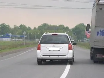 Metszi a vonal jelölés a büntetést 2017-ben