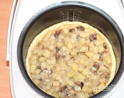 Pie burgonyával és gombával - lépésről lépésre recept fotók