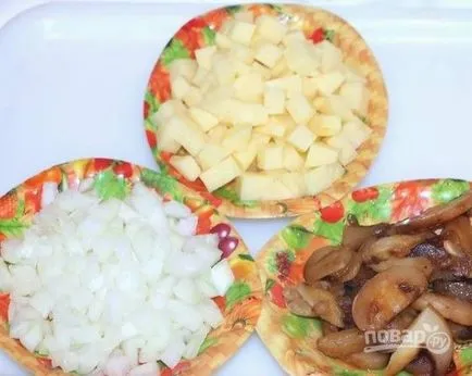 Pie burgonyával és gombával - lépésről lépésre recept fotók
