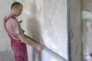 Fehérre meszelt falak, lime, mint egy fajta a hazai (meszelés) fehérre meszelt falak mész fajtát az otthoni