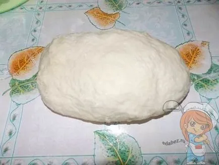 Lépésről lépésre recept gyors tészta élesztő nélkül a pitét