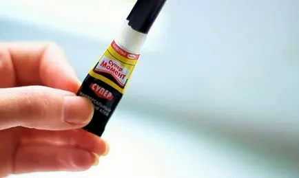Különböző kiviteli alakok segítségével oldására szuper ragasztó (szuper) Különböző lehetőségek segítenek a megoldás a szuper ragasztó
