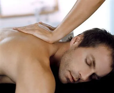 Relaxáló hátmasszázs a férfiak, hogyan kell csinálni, ajánlásokat és videó (relaxáló) Relaxáló hátmasszázs a férfiak, hogyan kell csinálni, ajánlások és videó