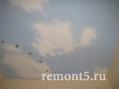 Rajz felhő mennyezet (sponzhing) Döntetlen felhők a mennyezeten