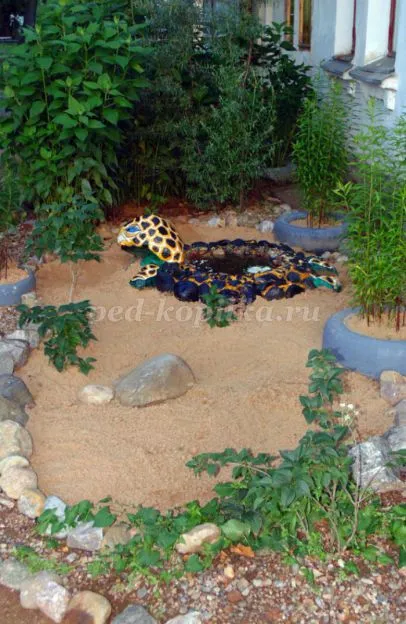 Garden alakja egy teknős saját kezűleg (kéz) Garden alakja egy teknős saját kezűleg