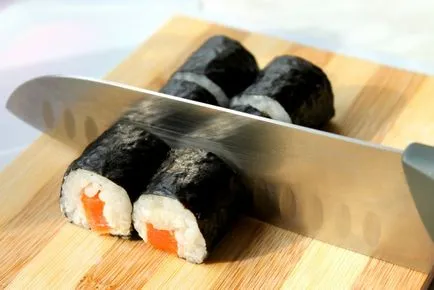 Rolls lazac otthon - recept fotókkal (lazac) Rolls lazac otthon - recept fotókkal