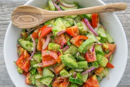 Saláta avokádó