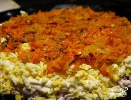 Saláta csirkével és aszalt szilvával puff - lépésről lépésre recept fotó (lépésről lépésre receptek) Saláta csirkével és aszalt szilvával puff - lépésről lépésre recept fotók